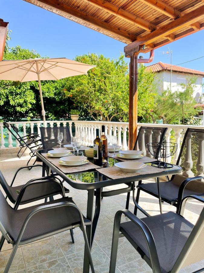 Casa Lia-Beach Front Villa Nea Kallikrateia Exteriér fotografie